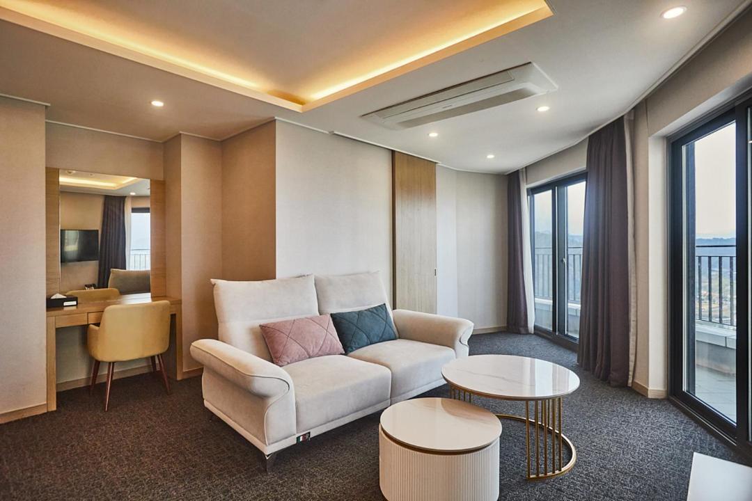 Chuncheon Eston Hotel Εξωτερικό φωτογραφία